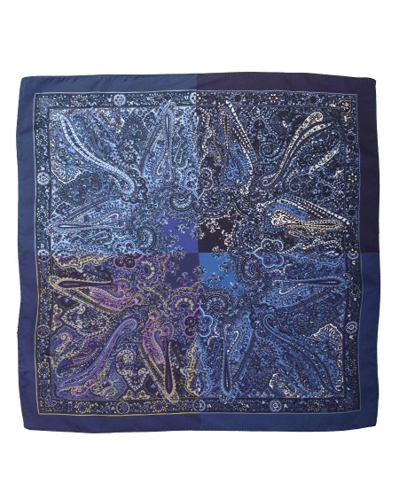 Shop ETRO  Pochette: Etro fazzoletto da taschino in seta.
Stampa Paisley d'archivio impreziosita da una bordatura con motivi ornamentali arlecchino in scala cromatica.
Dimensioni: 45x45 cm.
Composizione: 100% seta.
Fabbricato in Italia.. 1T199 9900-0200